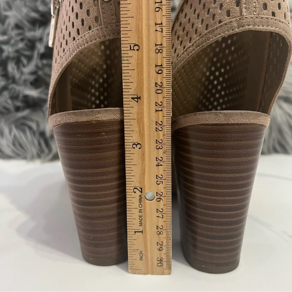 CIRCUS BY SAM EDELMAN emerson peep toe chunky heel bootie size 9